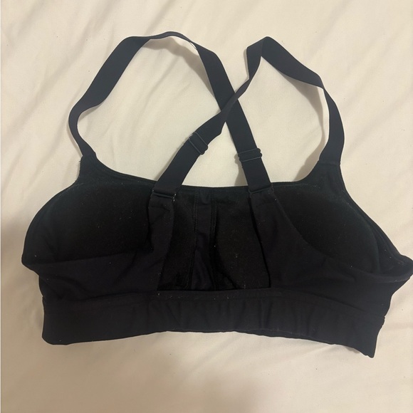 Under Armour Cross-Back Black Sports Bra - Picture 2 of 2